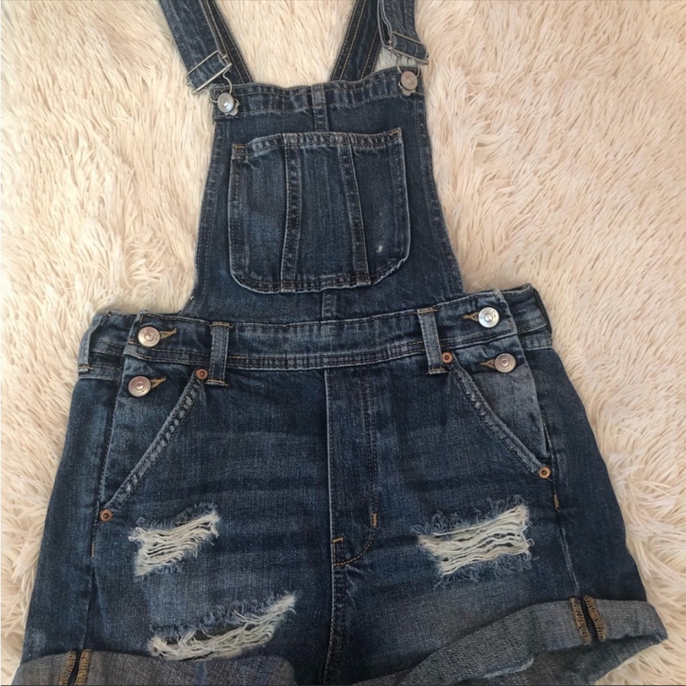 H&M shorts jumper